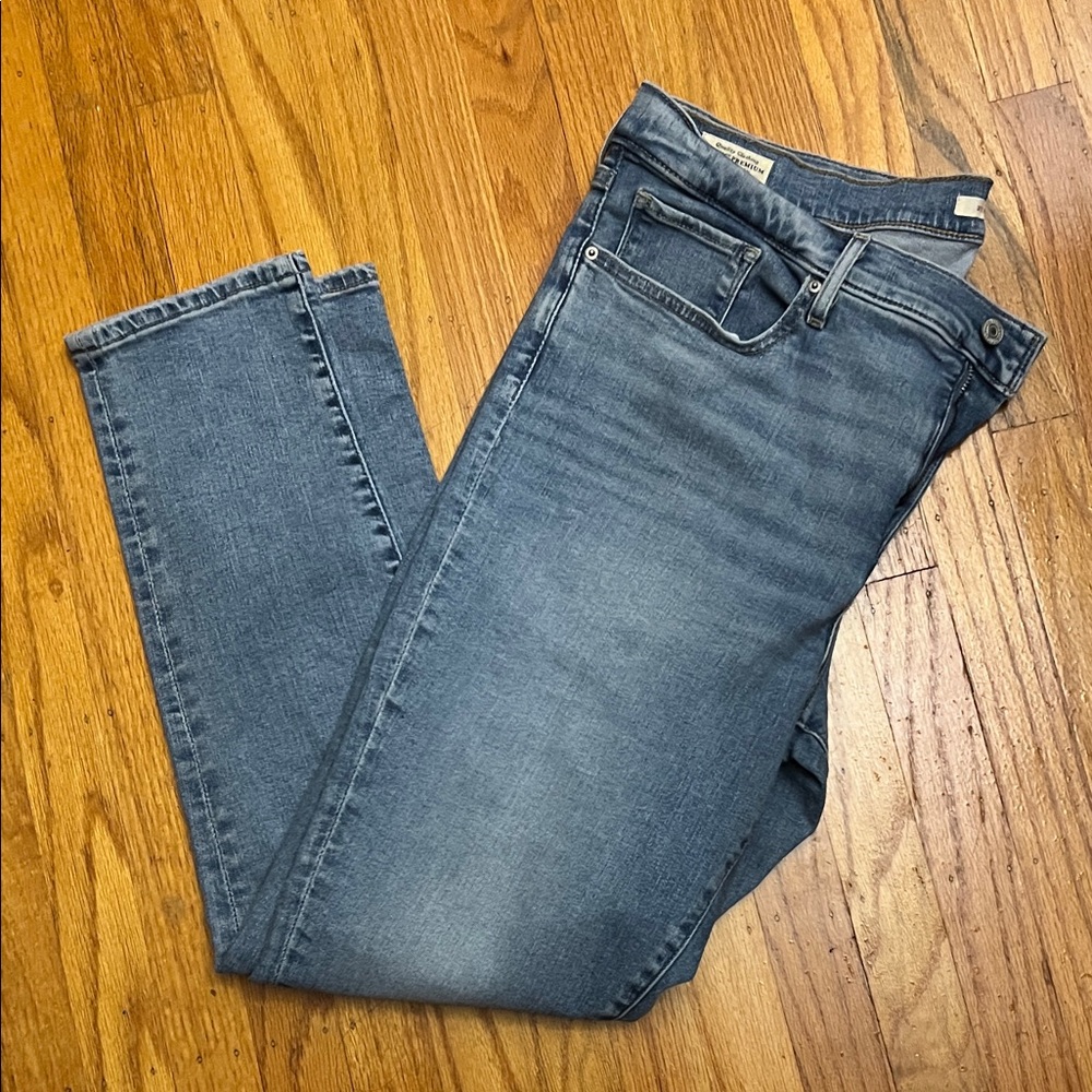 Levi's Women's Light Blue Skinny Jeans